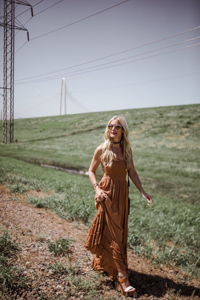 Free People Maxi, Dallas Fashion Blogger, Black Choker, Jimmy Choo Wedges 
