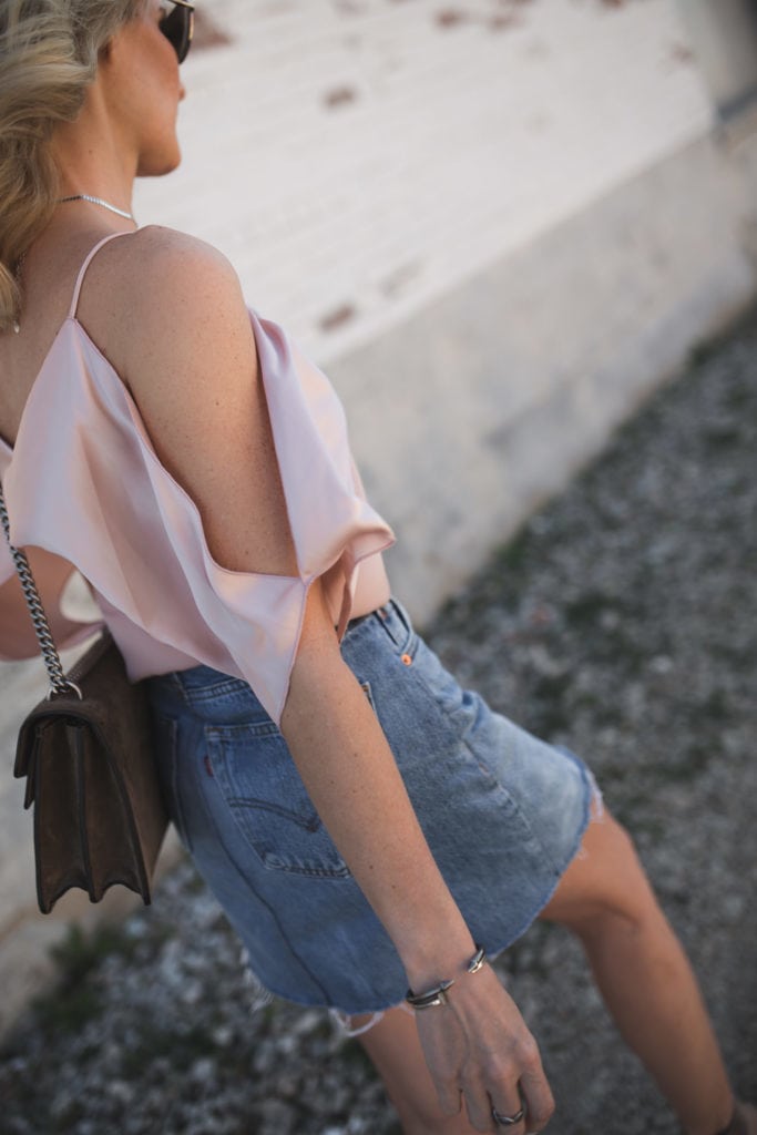 Bailey 44 cold shoulder Top