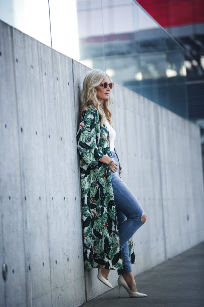 Heather Anderson wearing Rachel Zoe's Box of style spring duster