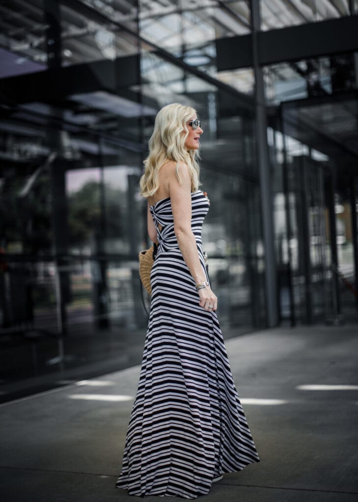 Dallas Fashion Blogger wearing a striped maxi dress