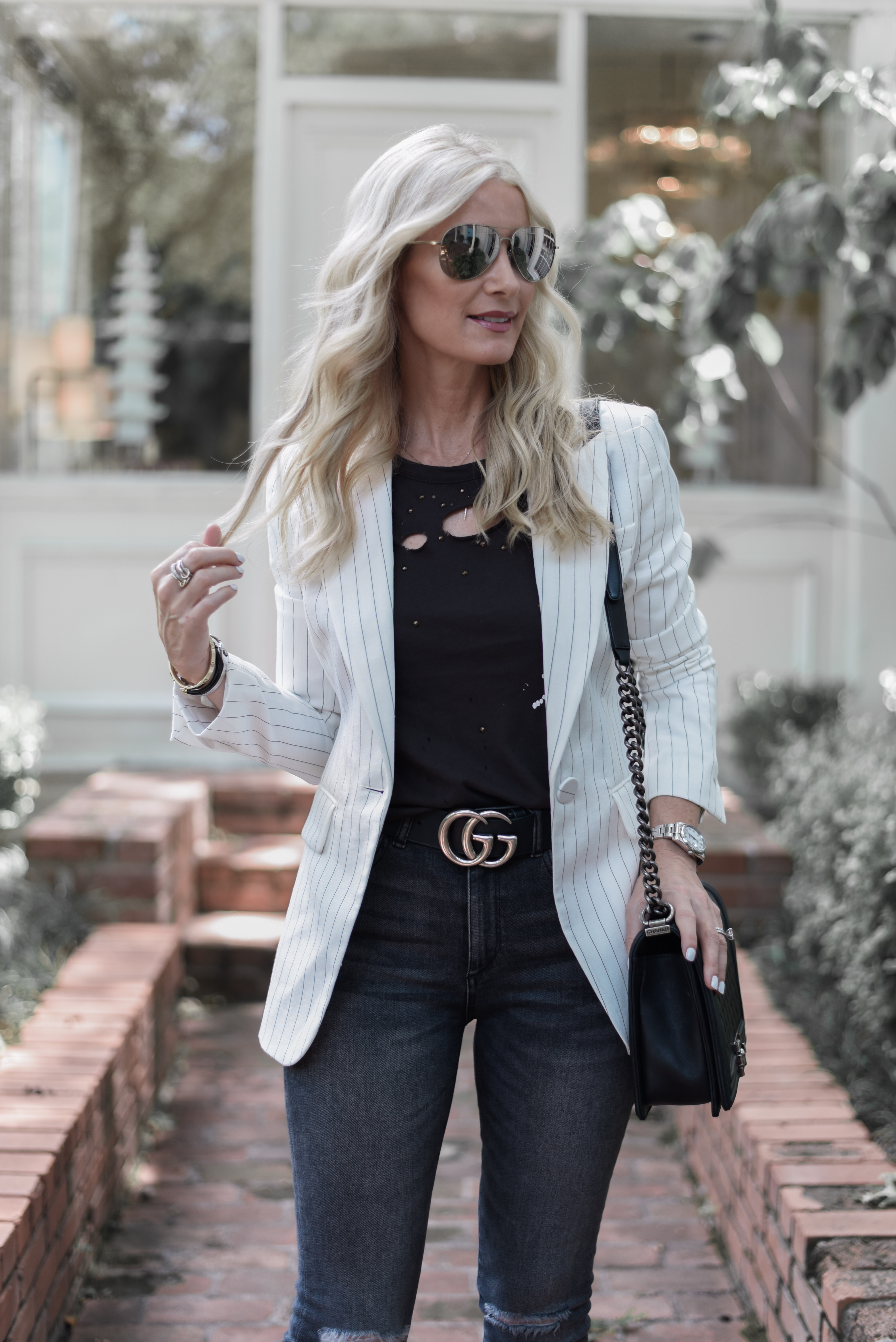 white blazer jeans outfit