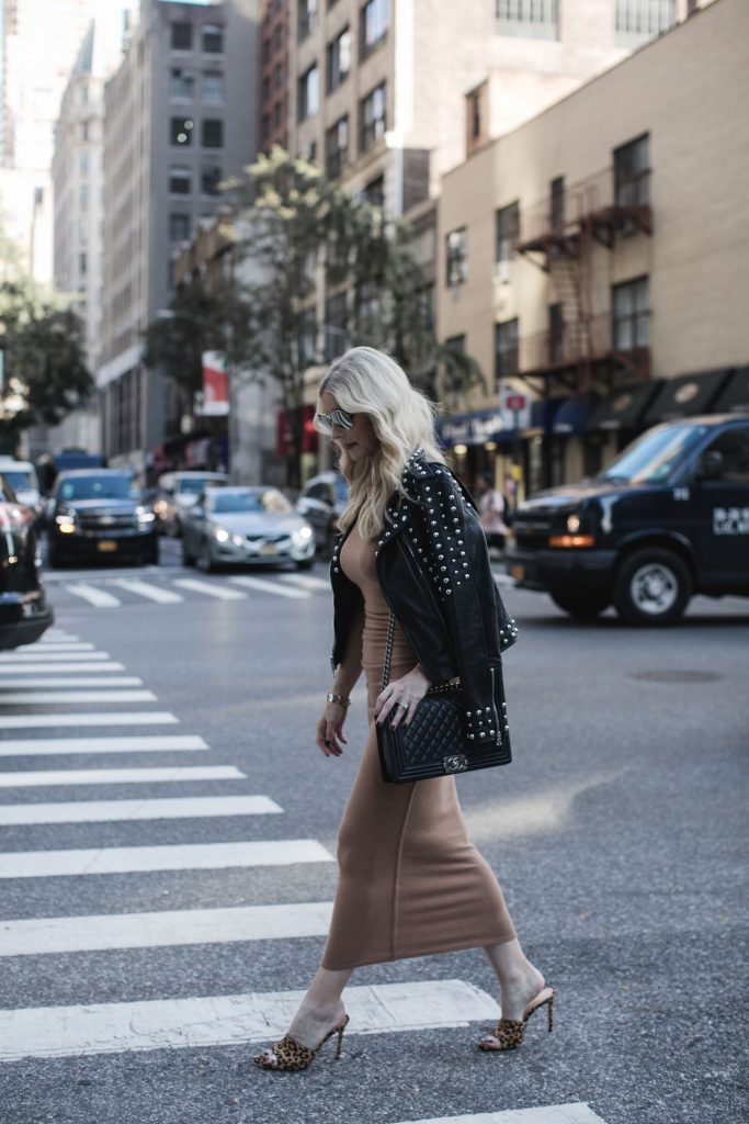 How to style a midi dress 