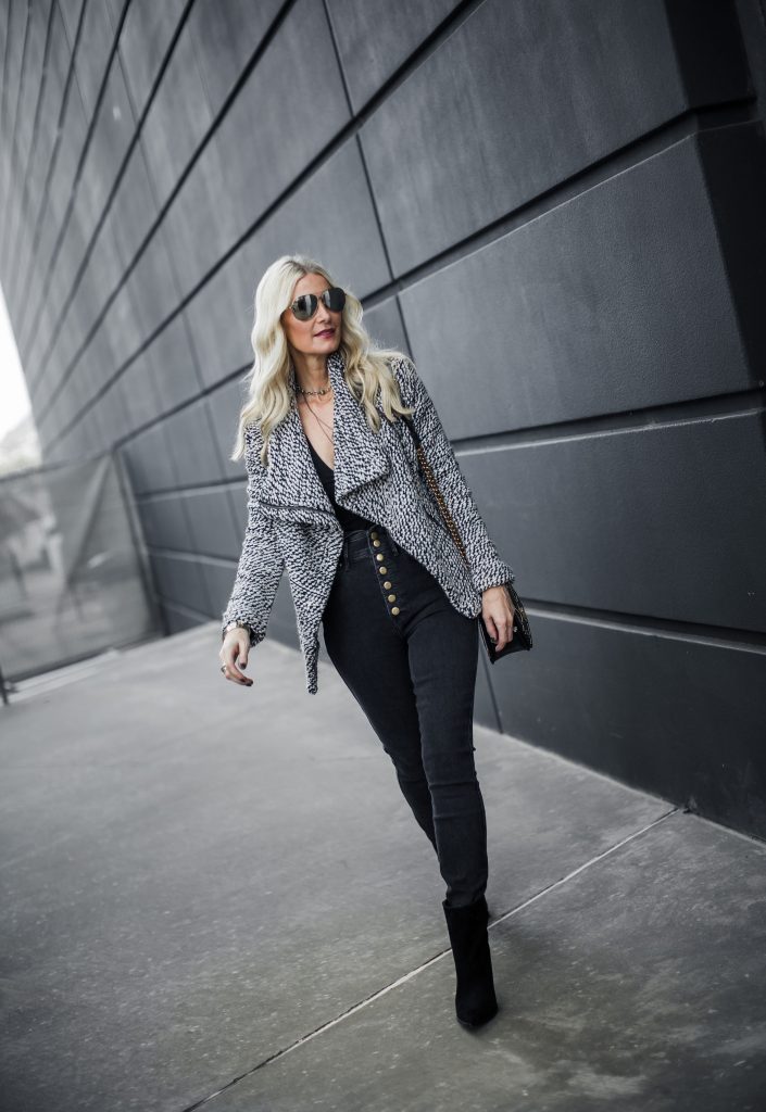 5 CHIC-TO-DEATH ITEMS TO UPDATE YOUR WARDROBE IN 2019