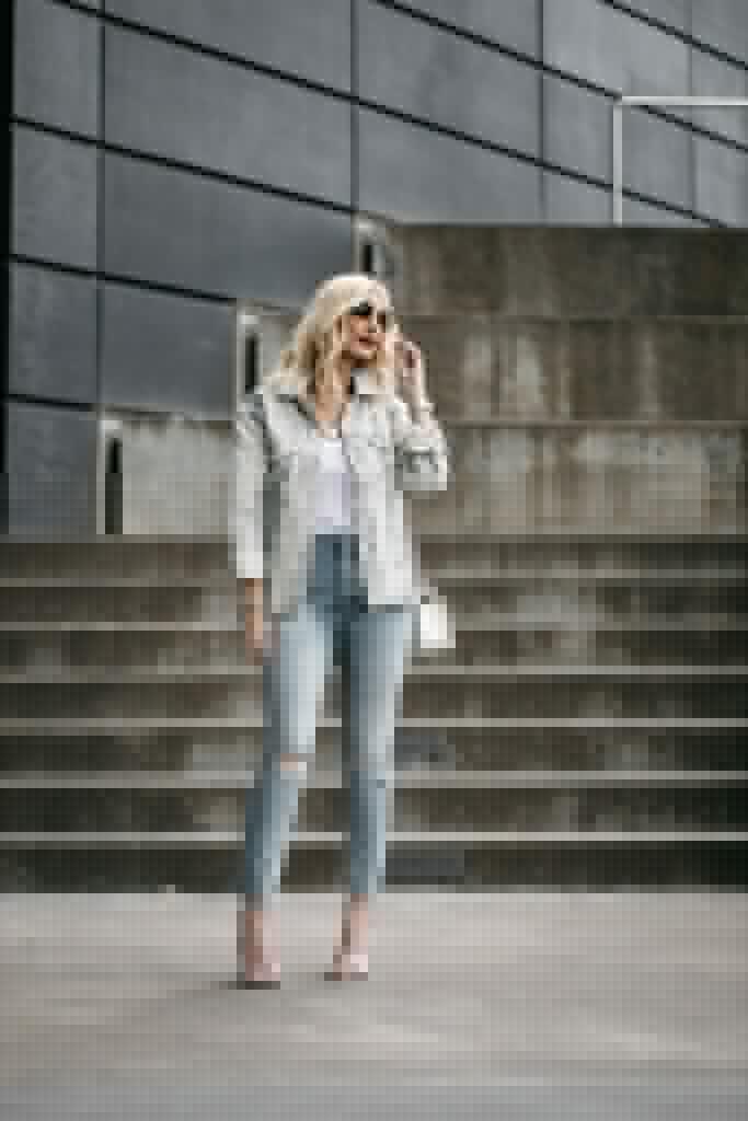 Dallas blogger wearing Boyish jeans and Free People jacket