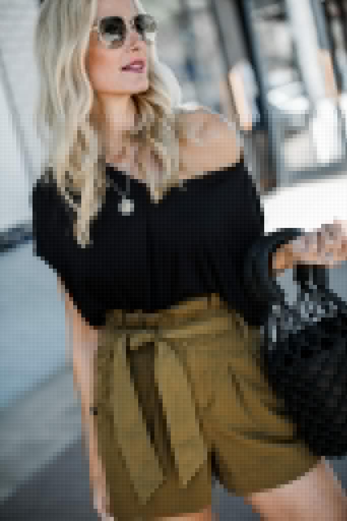 Dallas fashion blogger wearing a black tee and Topshop shorts