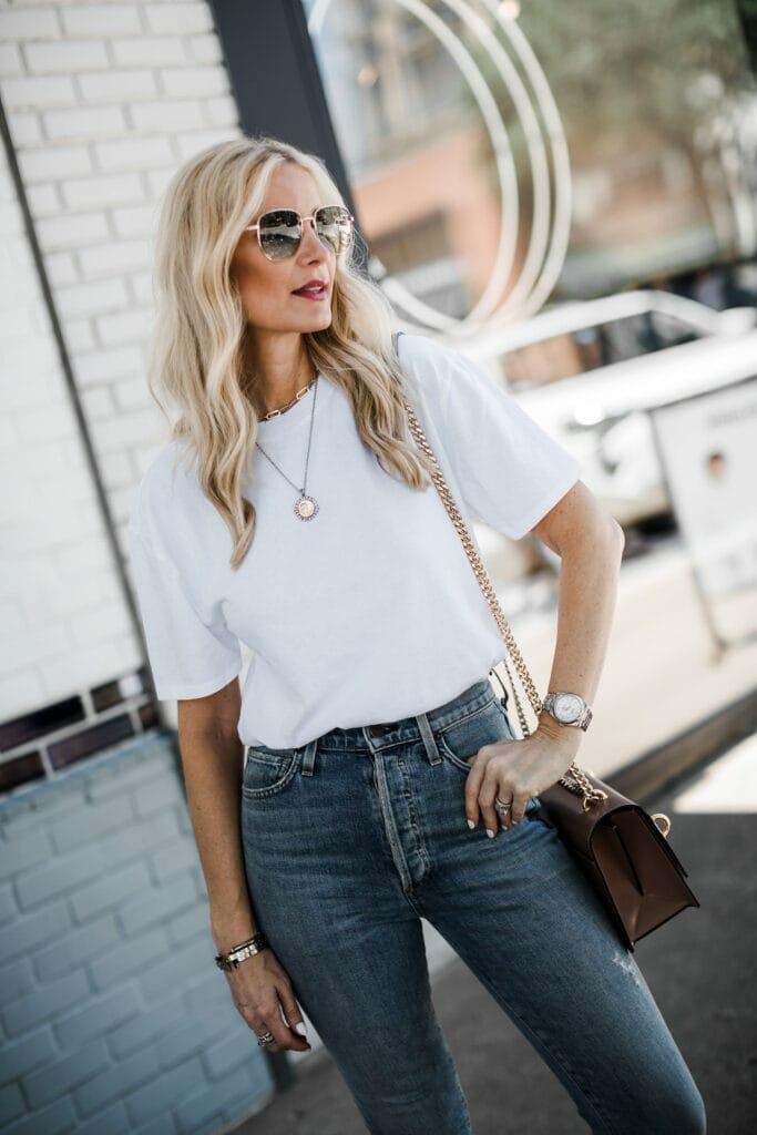 Dallas fashion blogger wearing an affordable white t-shirt