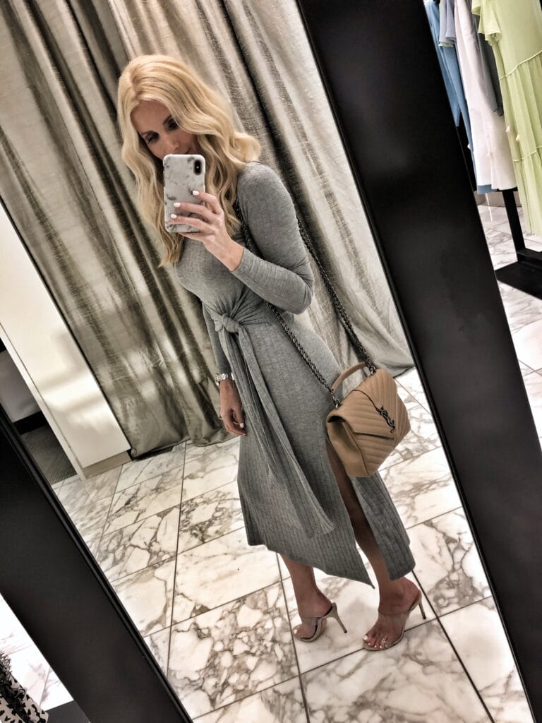 Dallas blogger wearing a Topshop midi dress