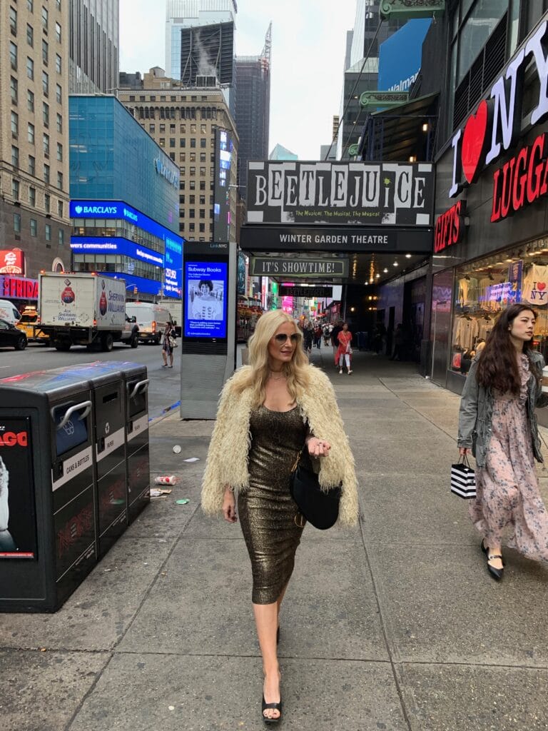 Dallas blogger wearing a Michael Kors faux fur jacket