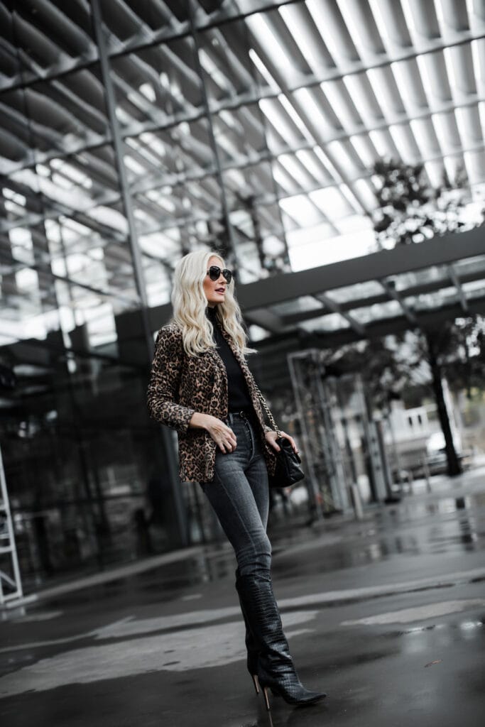 Dallas blogger wearing a leopard blazer and Schutz boots