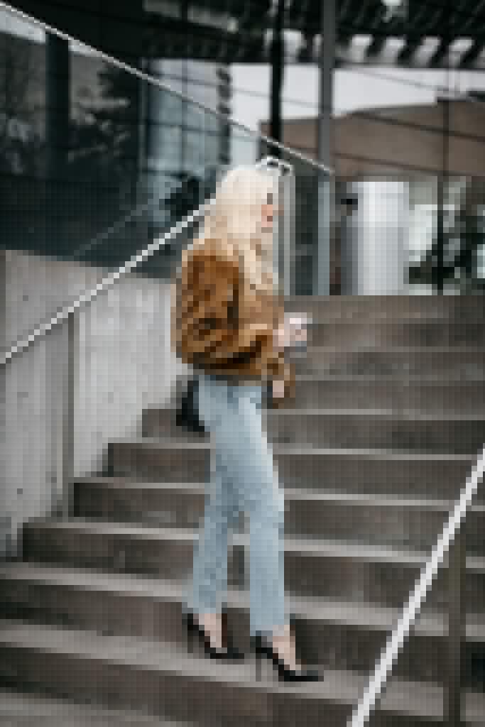 How to wear jeans and heels over 40