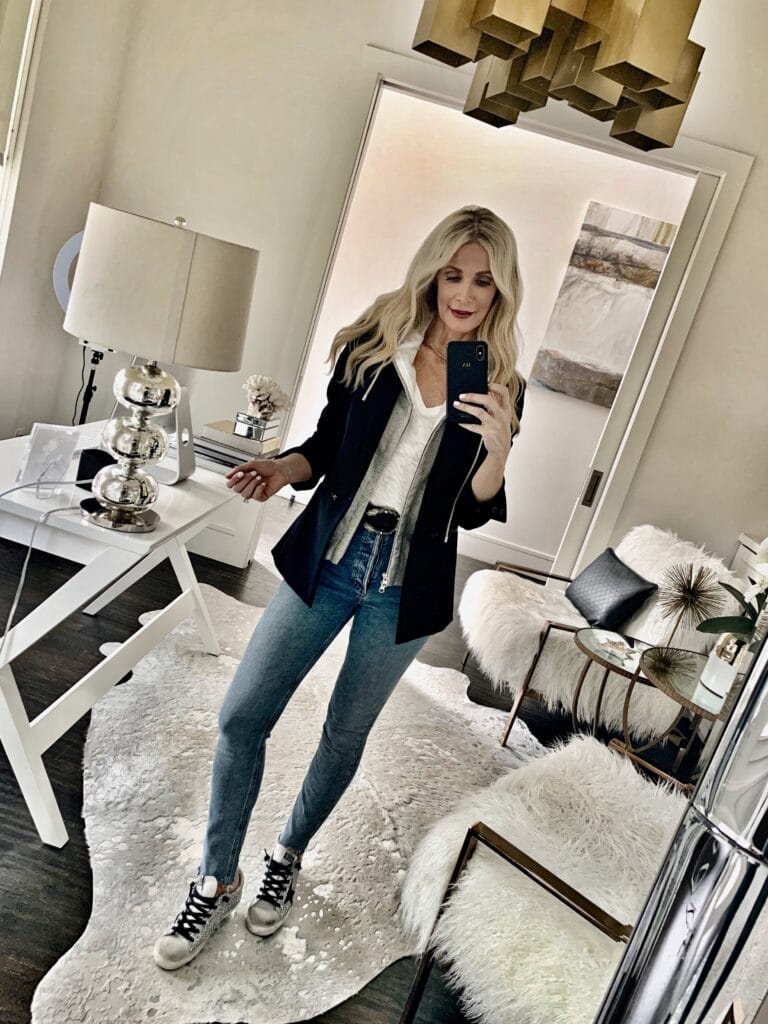 Dallas blogger wearing a versatile blazer