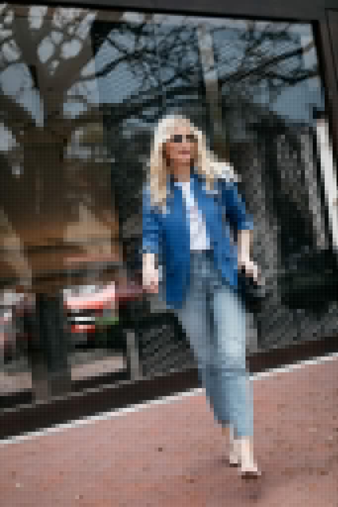 Dallas style blogger wearing a blazer and a graphic tee