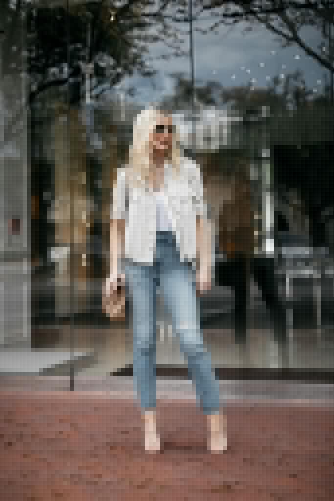 Dallas blogger wearing Madewell jeans and a Rails jacket