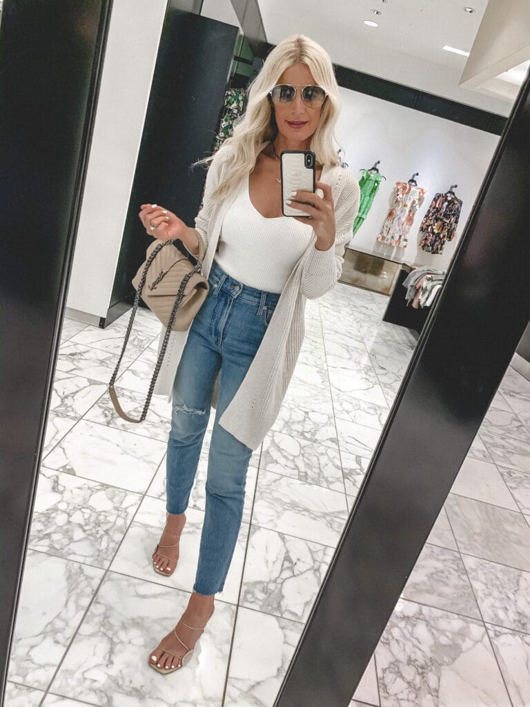 Dallas blogger wearing a neutral cardigan and Nordstrom Anniversary Sale accessories