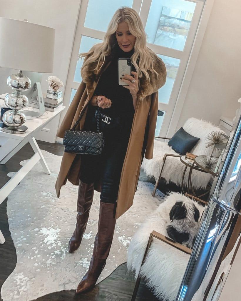 Dallas blogger wearing a camel coat and jeans