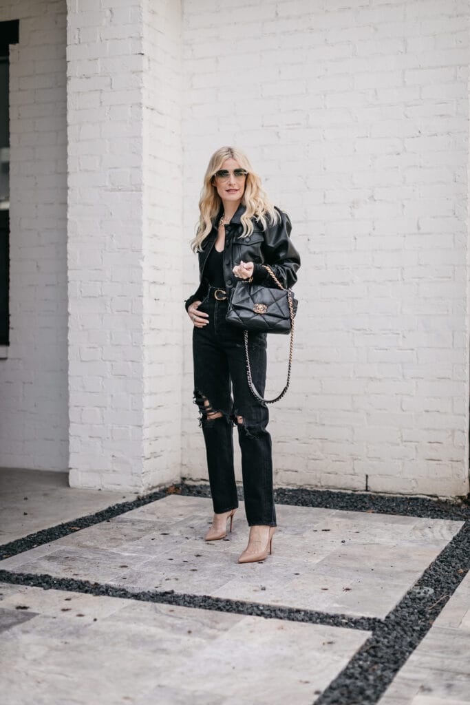 Dallas blogger wearing a Blanknyc jacket with puff sleeves and jeans
