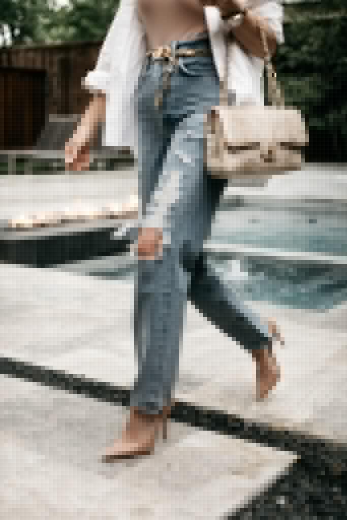 Dallas blogger So Heather blog wearing straight leg denim and neutral pumps