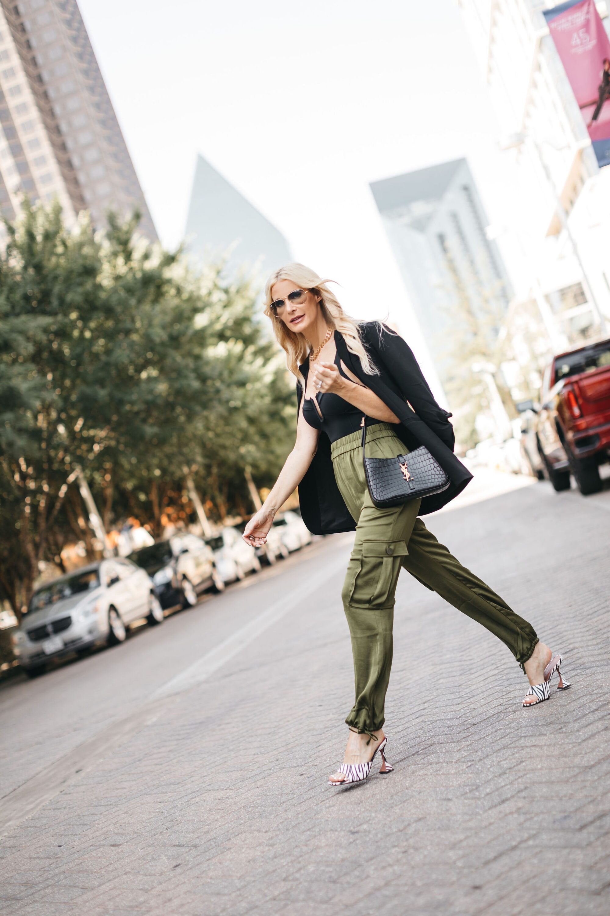 Woman over 40 wearing all Nordstrom products for fall 2022