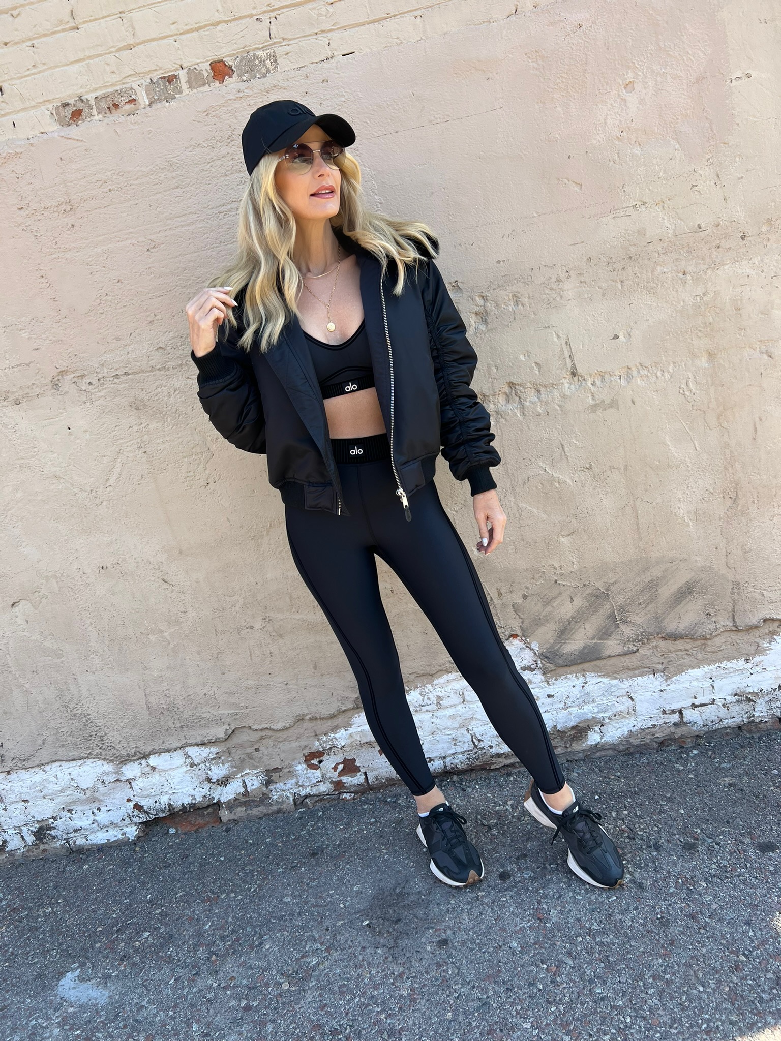 Dallas fashion blogger wearing athleisure clothes for women over 40