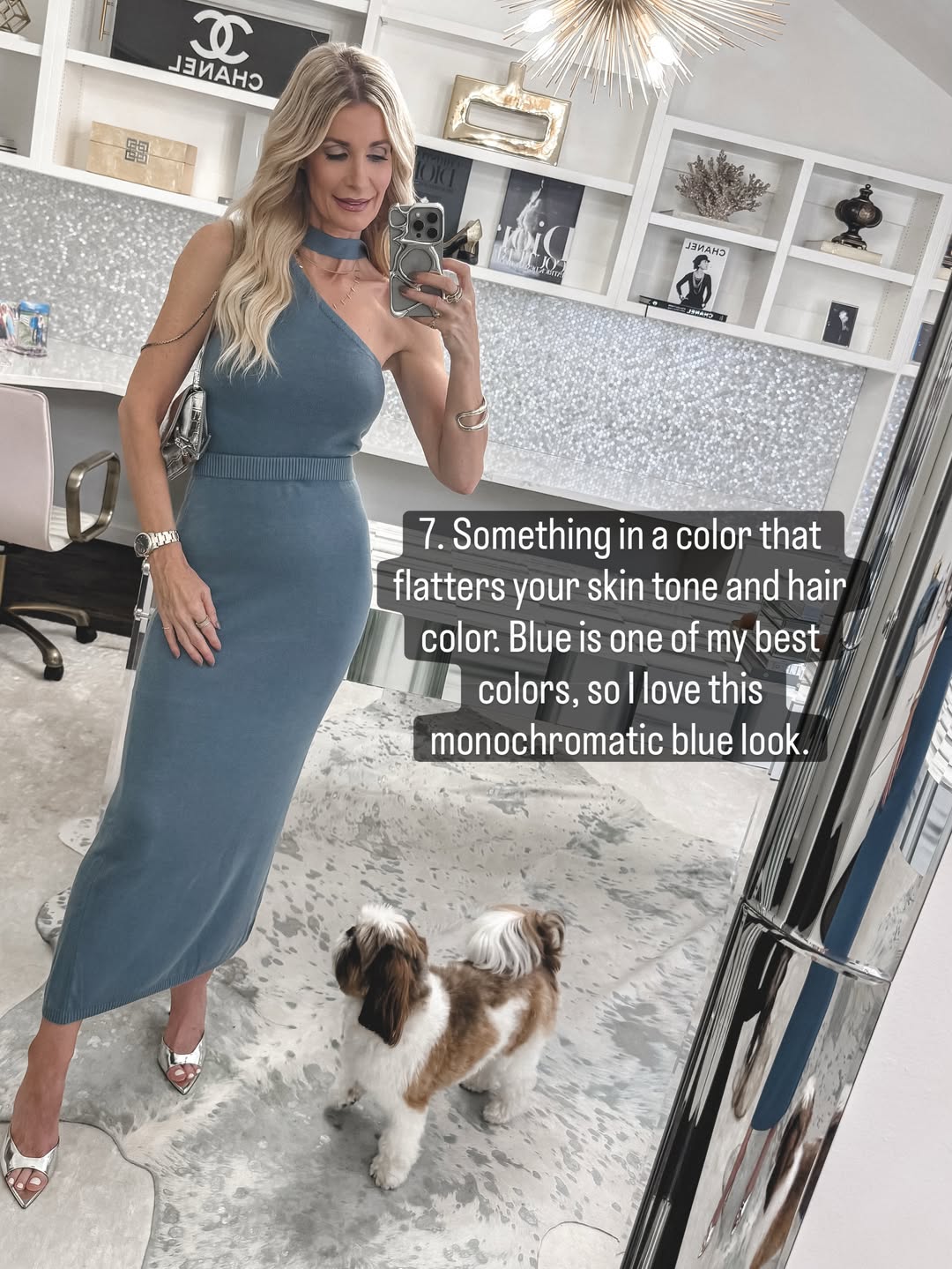Dallas fashion blogger wearing a matching set in flattering blue shade that helps her look younger over 40.